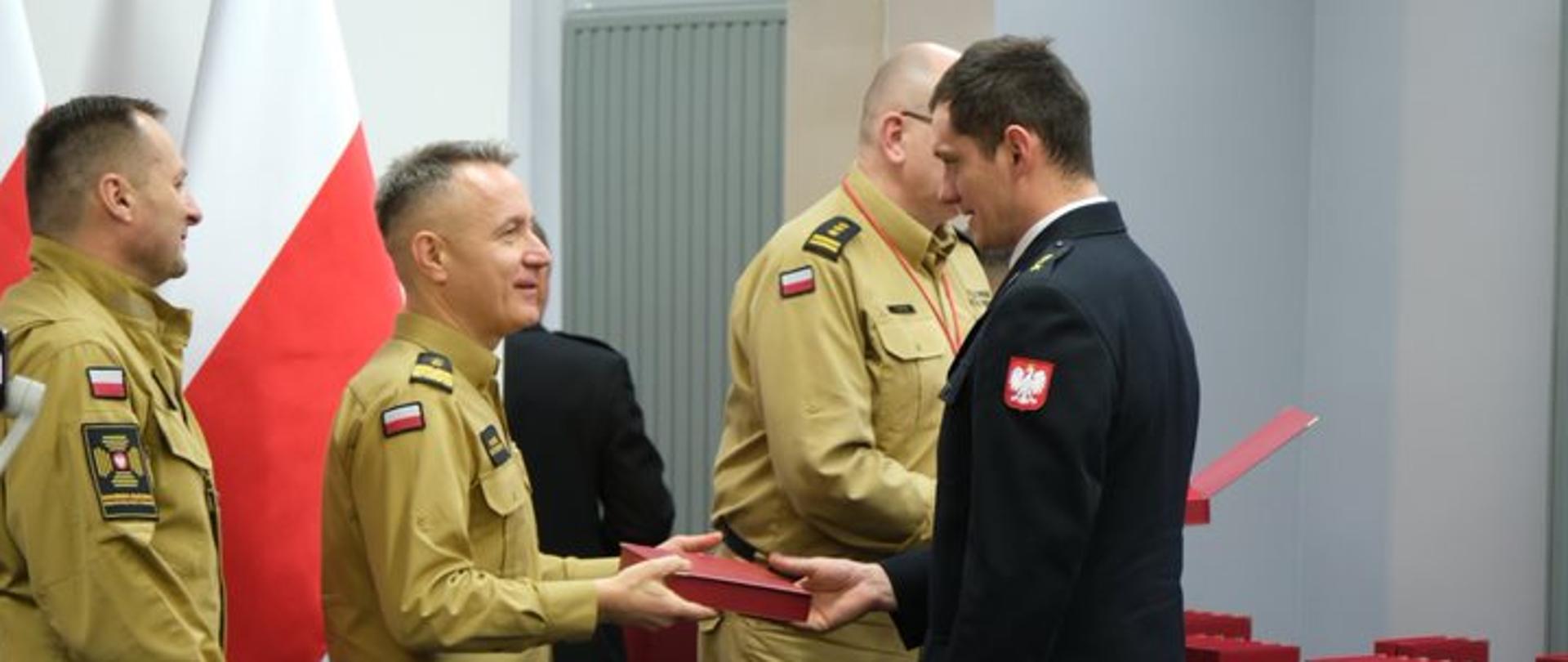 Spotkanie Komendanta Głównego PSP z wyróżniającymi się strażakami-sportowcami