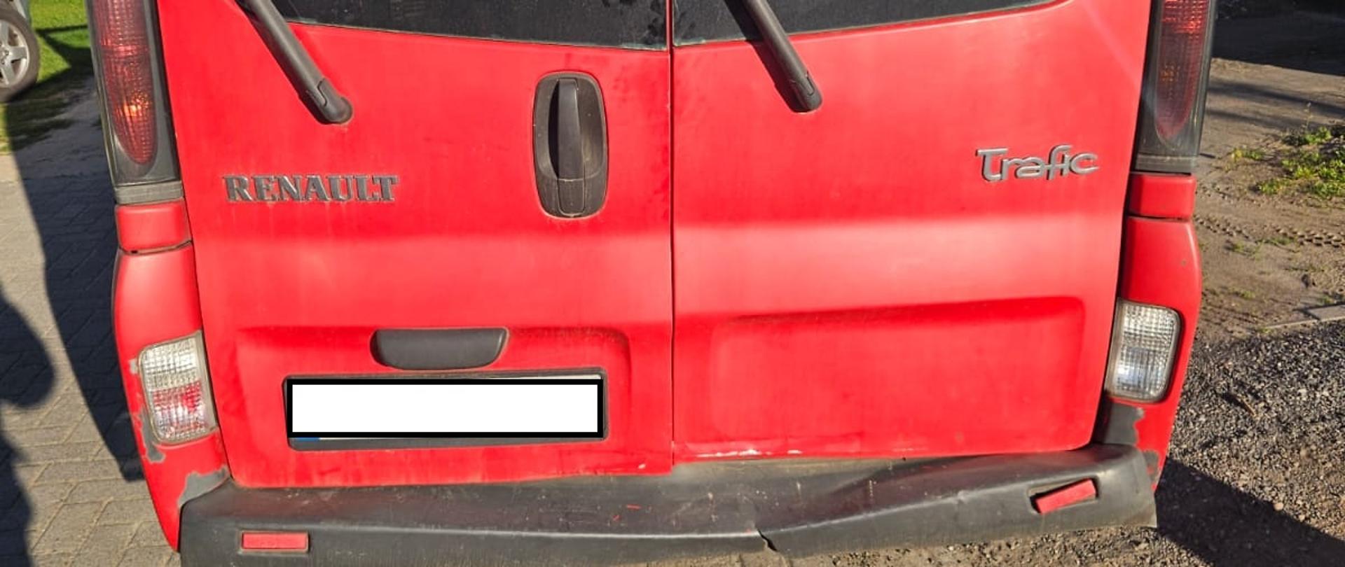 Zderzenie trzech samochodów na DW 270 w miejscowości Chojny