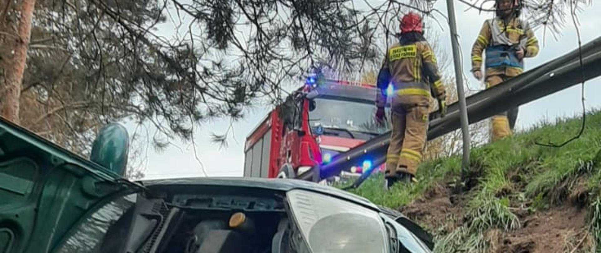 Kolizja Forda na DK 15 w Bratianie