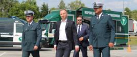 Wizyta Prezydenta RP Andrzeja Dudy w punkcie kontrolnym Inspekcji Transportu Drogowego w Morawicy w Małopolsce.