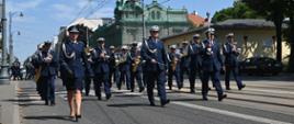Uroczysta defilada policyjna na Piotrkowskiej