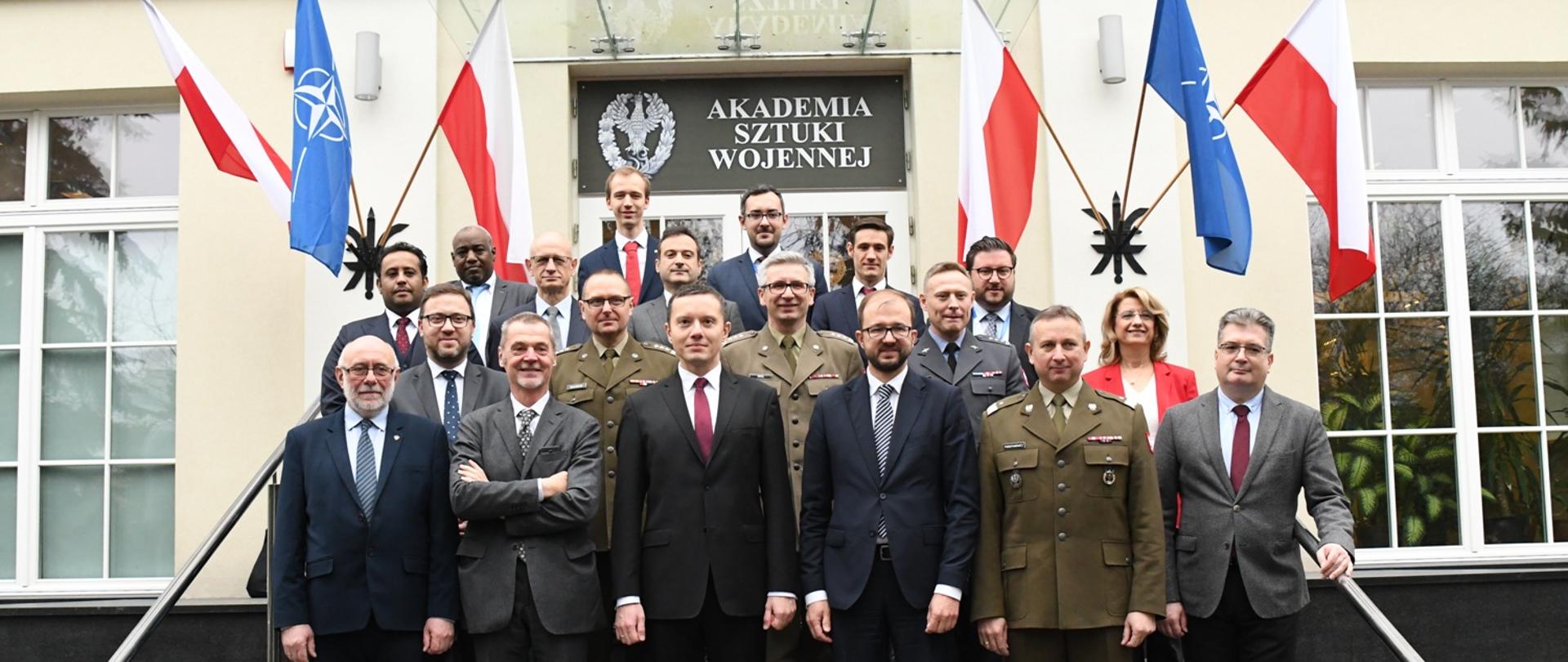 Uczestnicy konferencji w ramach programu NATO Science for Peace and Security