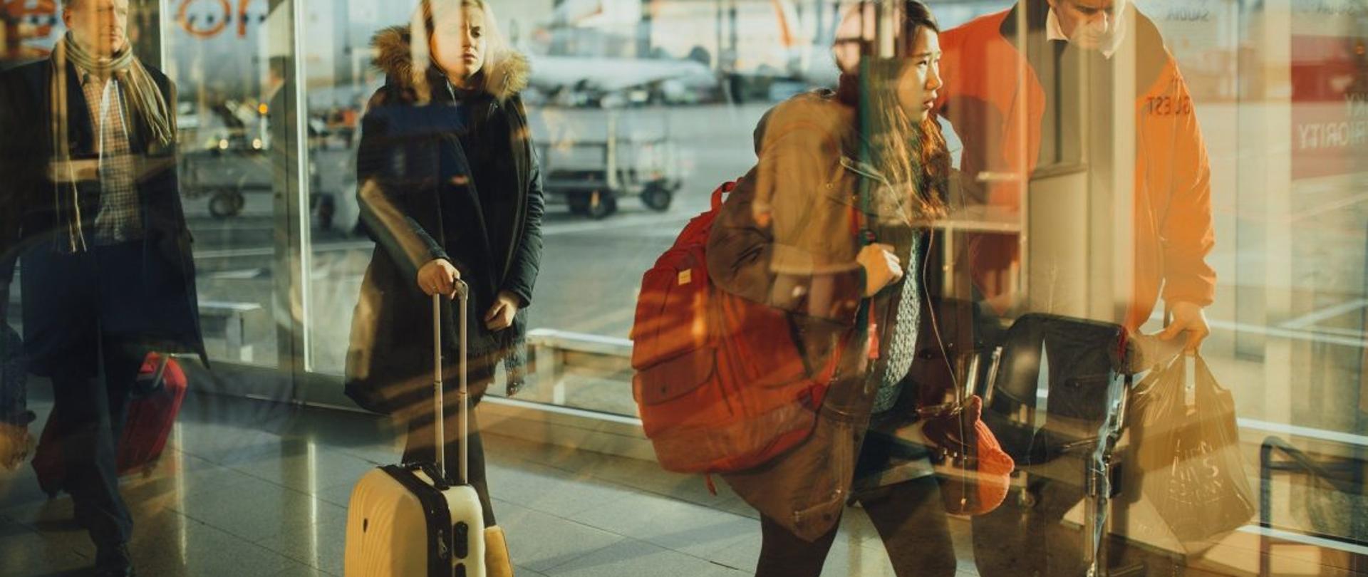 podróżujący-1140x520