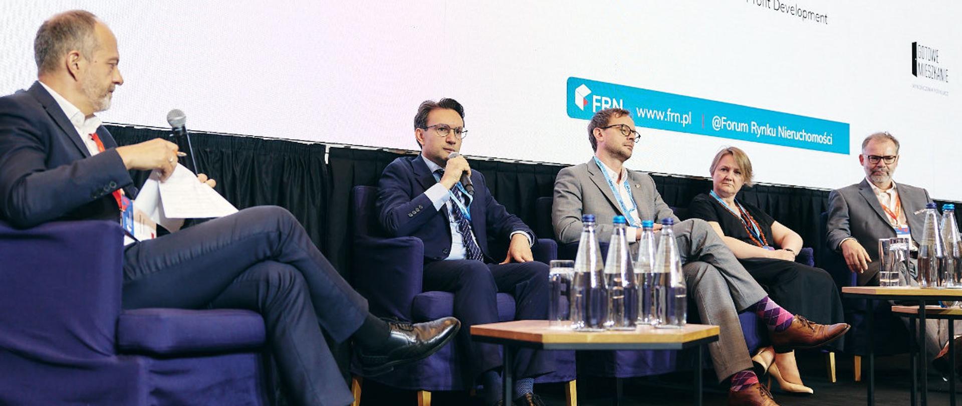 „Czy rynek mieszkaniowy wciąż jest zakładnikiem wielkiej polityki, czy autonomicznym sektorem gospodarki?" - Adam Czerniak na FRN w Sopocie