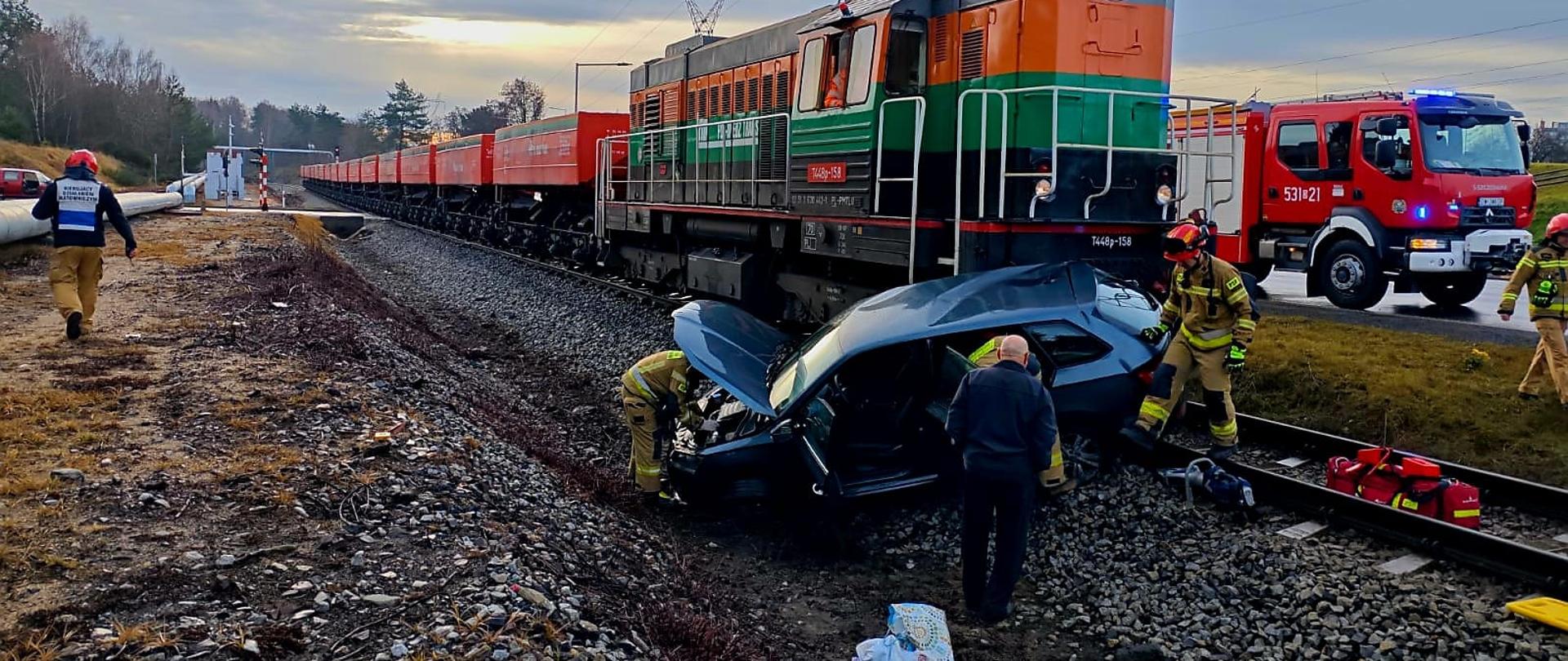 Zdarzenie drogowe na skrzyżowaniu ulic Przemysłowej i Spokojnej w Polkowicach
