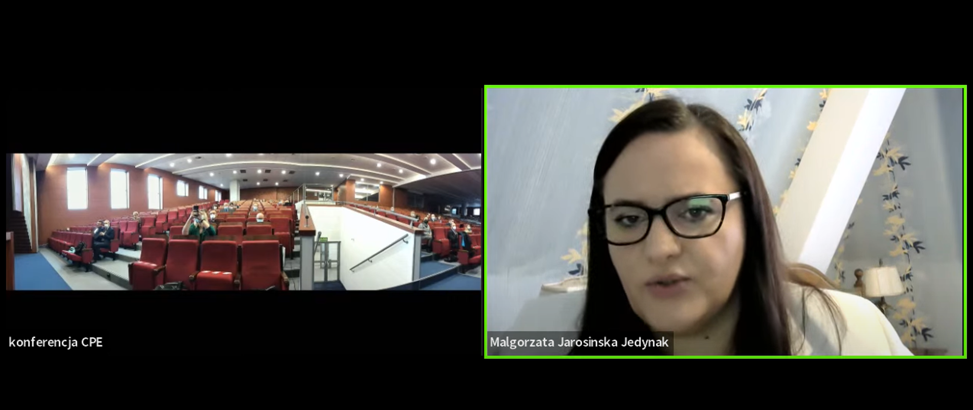 Po prawej zdjęcie wiceminister Małgorzaty Jarosińskiej-Jedynak. Po prawej kadr z auli. 