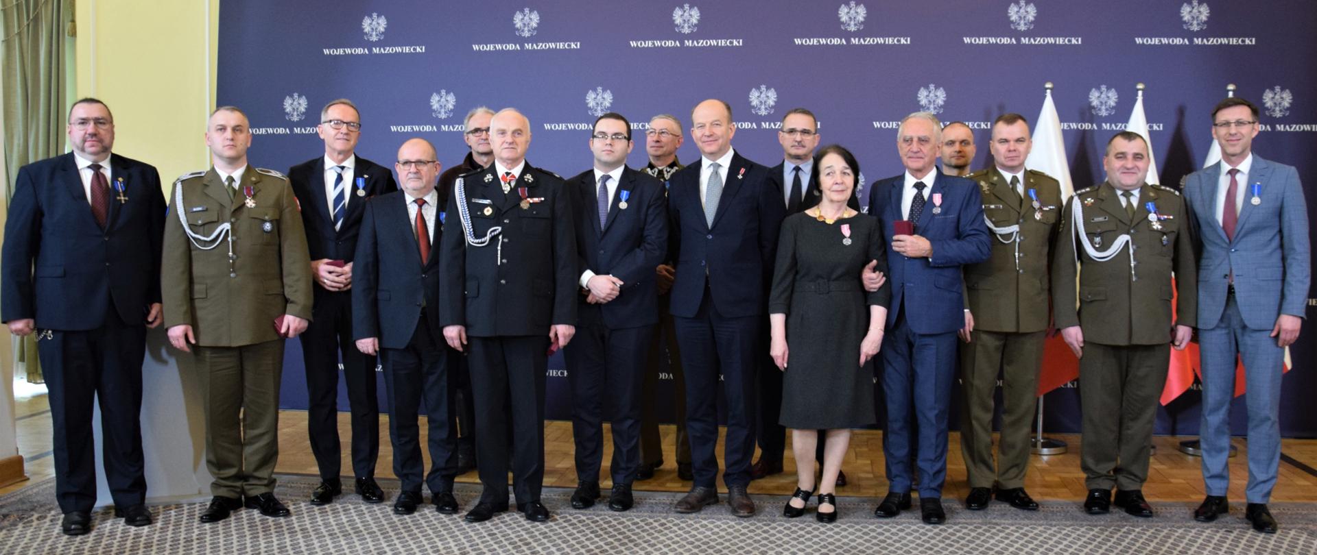 Uroczystość wręczenia odznaczeń państwowych i resortowych w Mazowieckim Urzędzie Wojewódzkim.