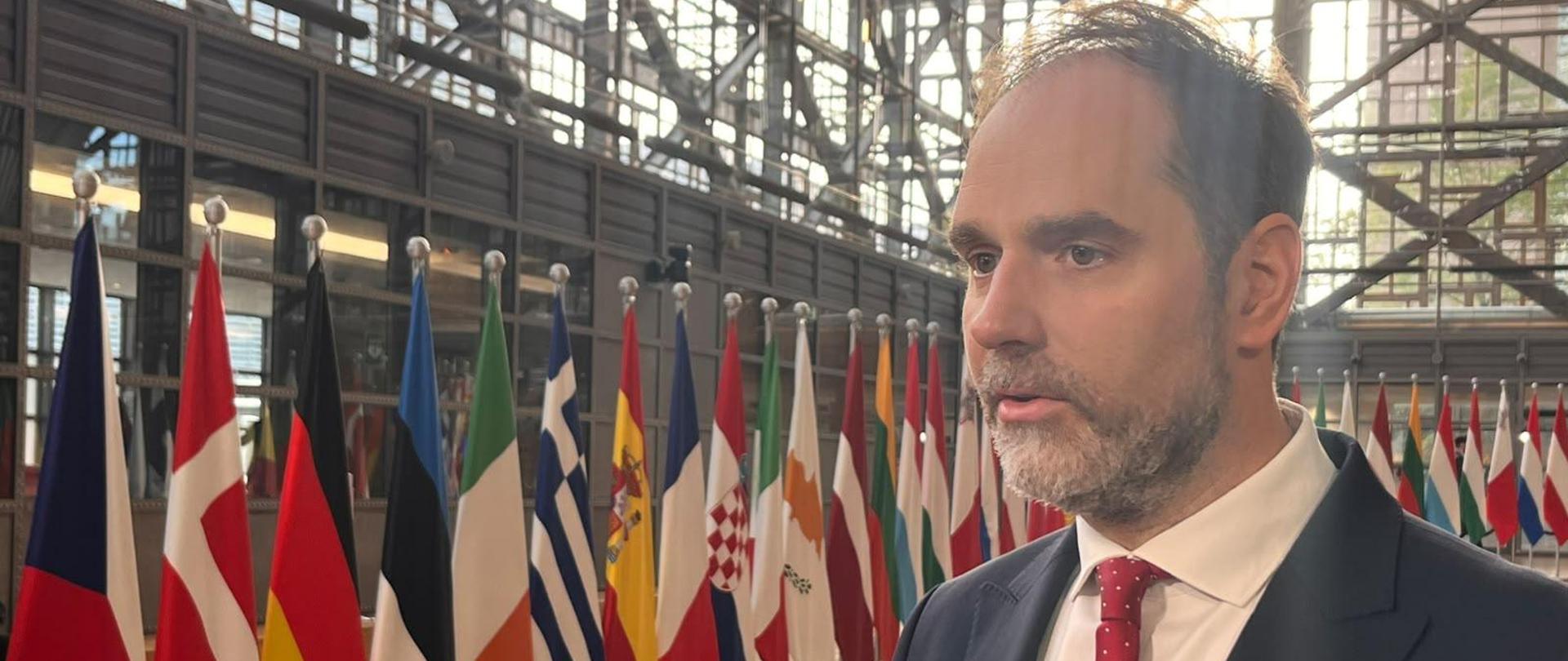 Wiceminister Ignacy Niemczycki podczas wywiadu