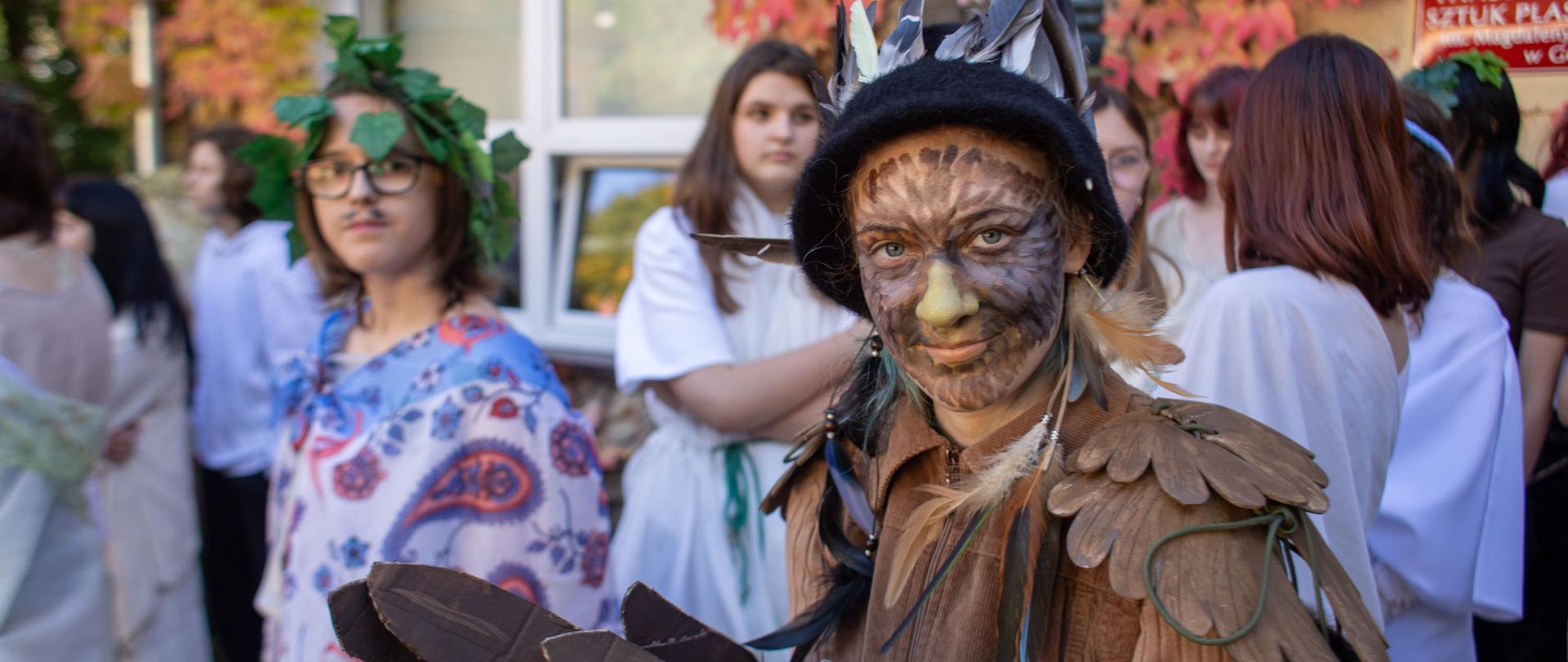 Zabawa otrzęsin pierwszych klas. Fot. Tomasz Zerek