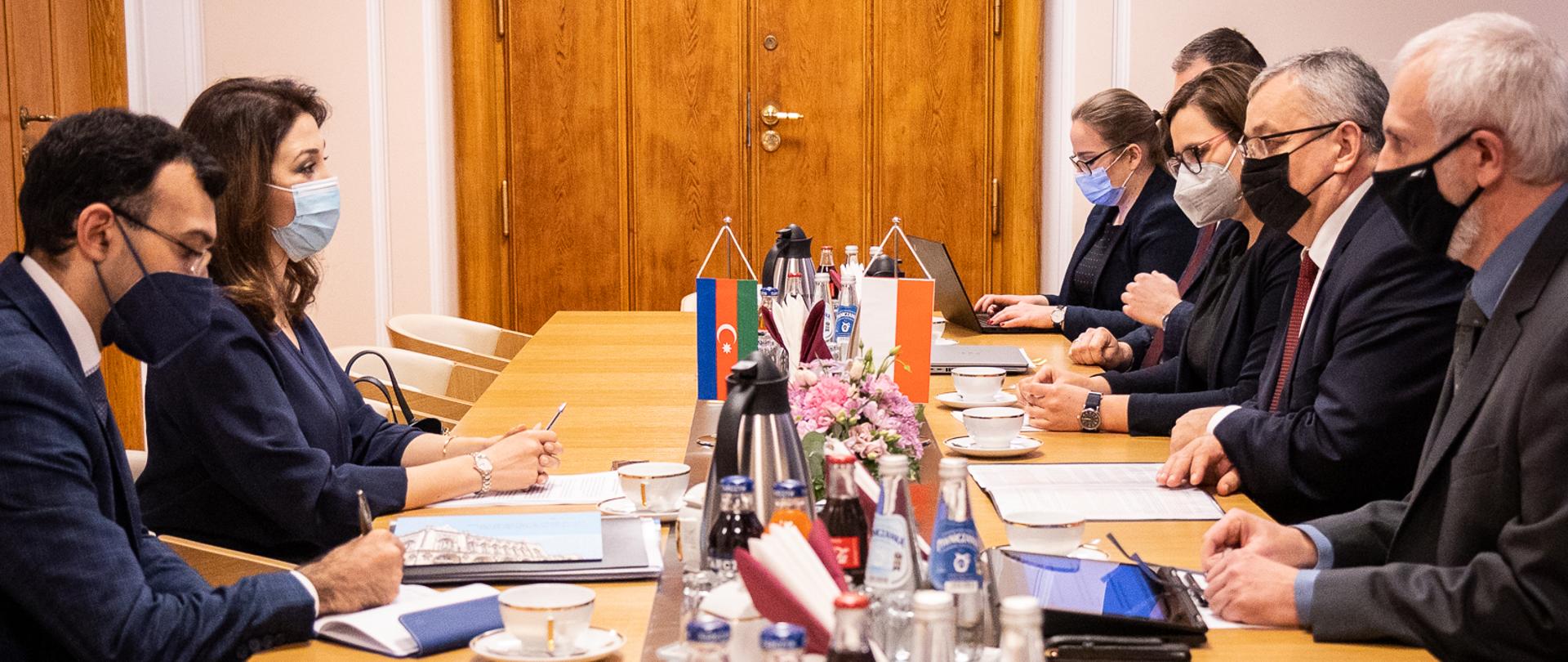 Polsko-azerskie rozmowy o transporcie