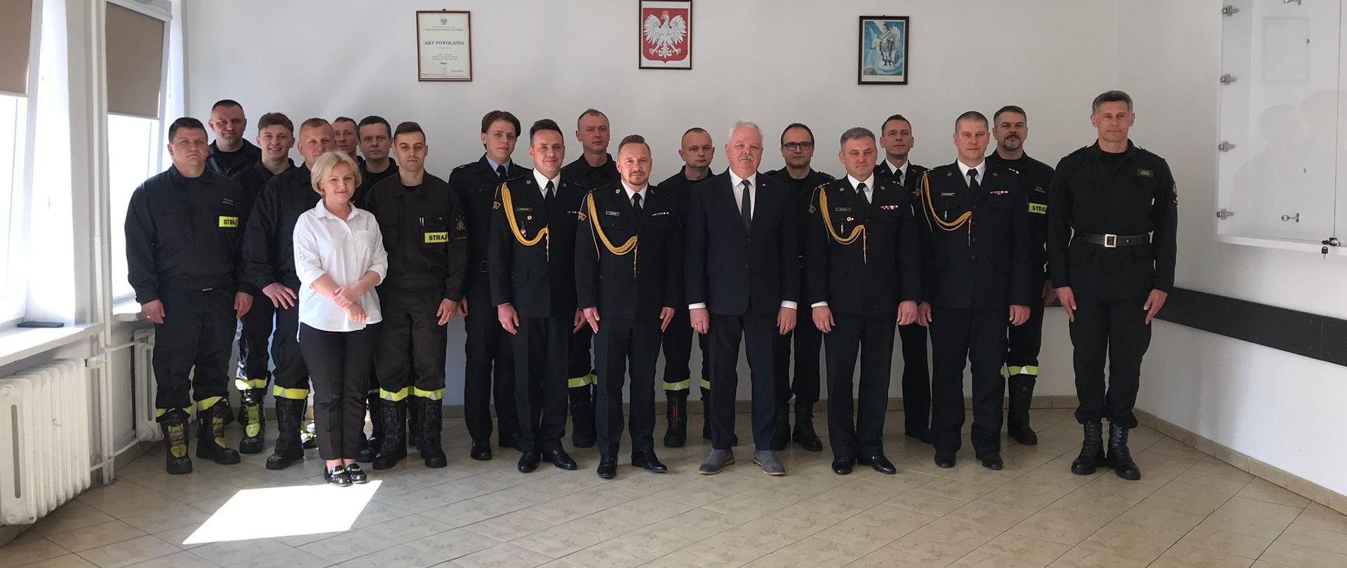 Wizyta Wiceministra Sportu i Turystyki u olkuskich strażaków