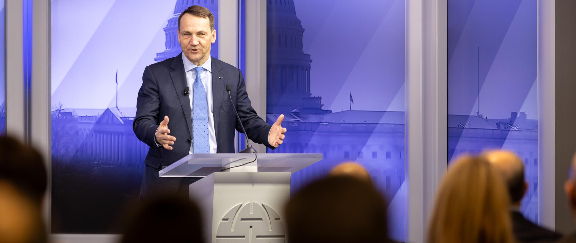 Foreign Minister Radosław Sikorski delivers speech at the Atlantic Council 