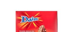 Czerwone opakowanie z napisem Daim Swedish almond cake with chocolate nad crunchy caramel 400g