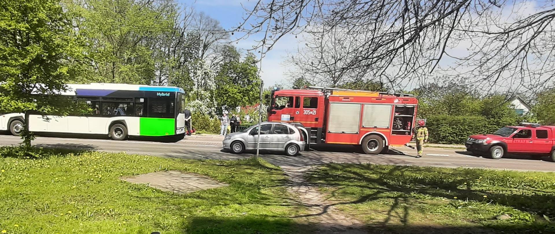 Udzielenie pomocy mężczyźnie.