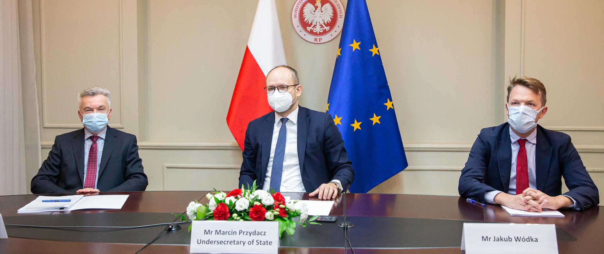 
Udział wiceministra spraw zagranicznych Marcina Przydacza w konferencji transatlantyckiej w obliczu skutków pandemii COVID-19