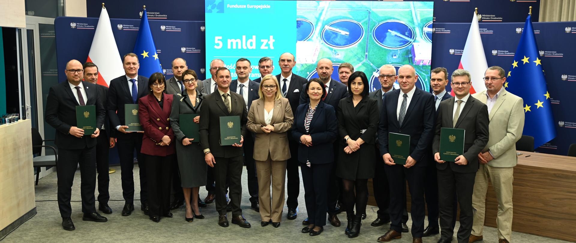 Fundusze Europejskie w poprawę infrastruktury wodnościekowej - podpisanie umów NFOŚiGW