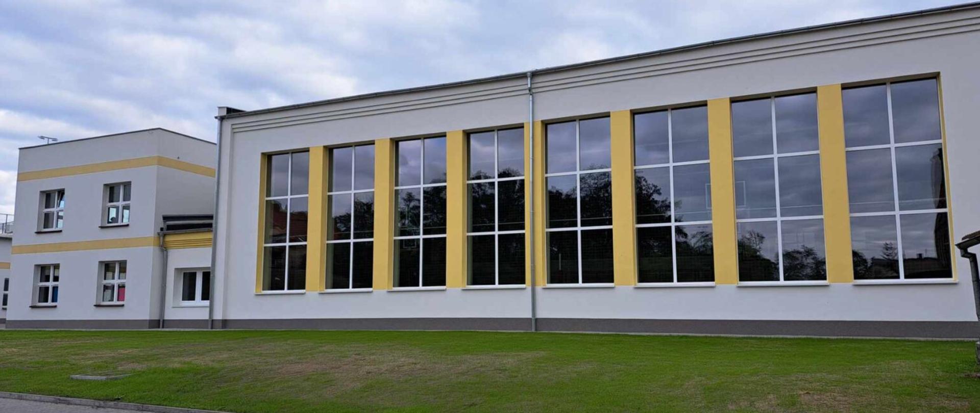 Sala gimnastyczna ZSZ w Rawiczu - projekt MF EOG Modernizacja sali gimnastycznej ZS Przyrodniczo-Technicznych CKU w Bojanowie i sali gimnastycznej ZSZ w Rawiczu