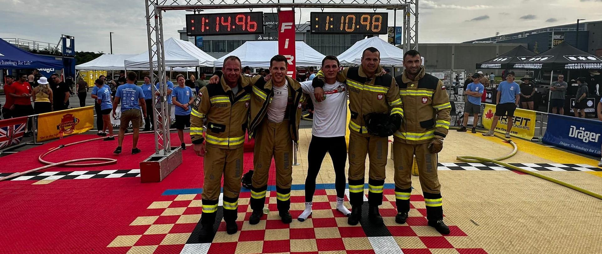 5 strażaków startujących w zawodach wraz z uzyskanymi czasami