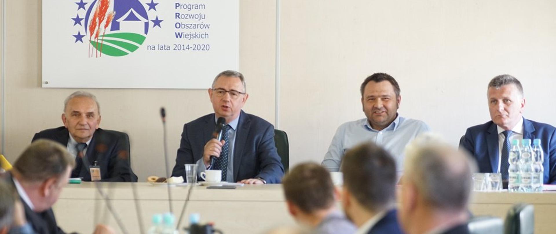 Posiedzenie Zespołu ds. stabilizacji i wsparcia rynku chmielu, tytoniu, roślin strączkowych, nasiennictwa