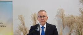 Zdjęcie przedstawia prof. Wojciecha Lipińskiego - dyrektora Krajowej Stacji Rolniczo-Chemicznej w Warszawie