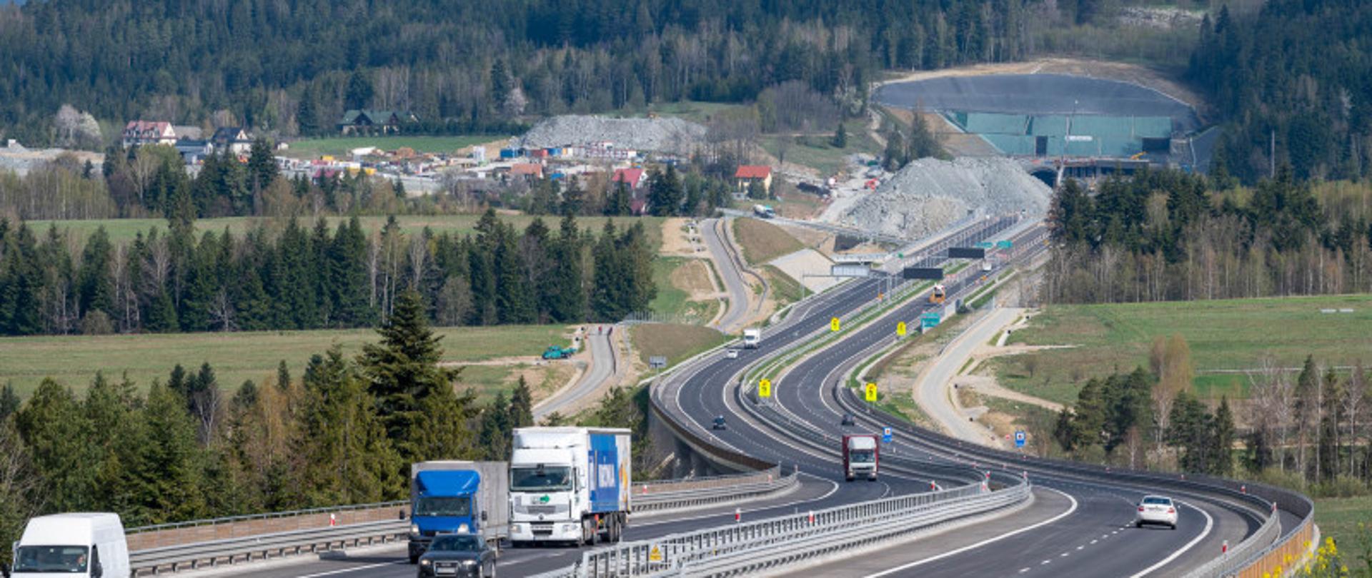 Przebito drugą nitkę tunelu pod górą Luboń Mały w ciągu trasy S7