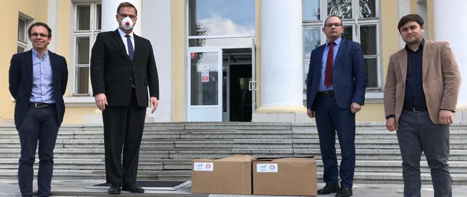 Înmânarea echipamentului medical