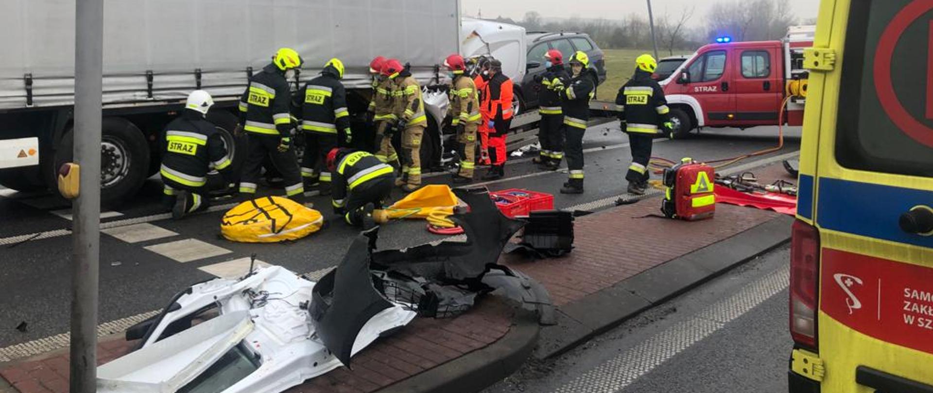 Wypadek na obwodnicy Lwówka