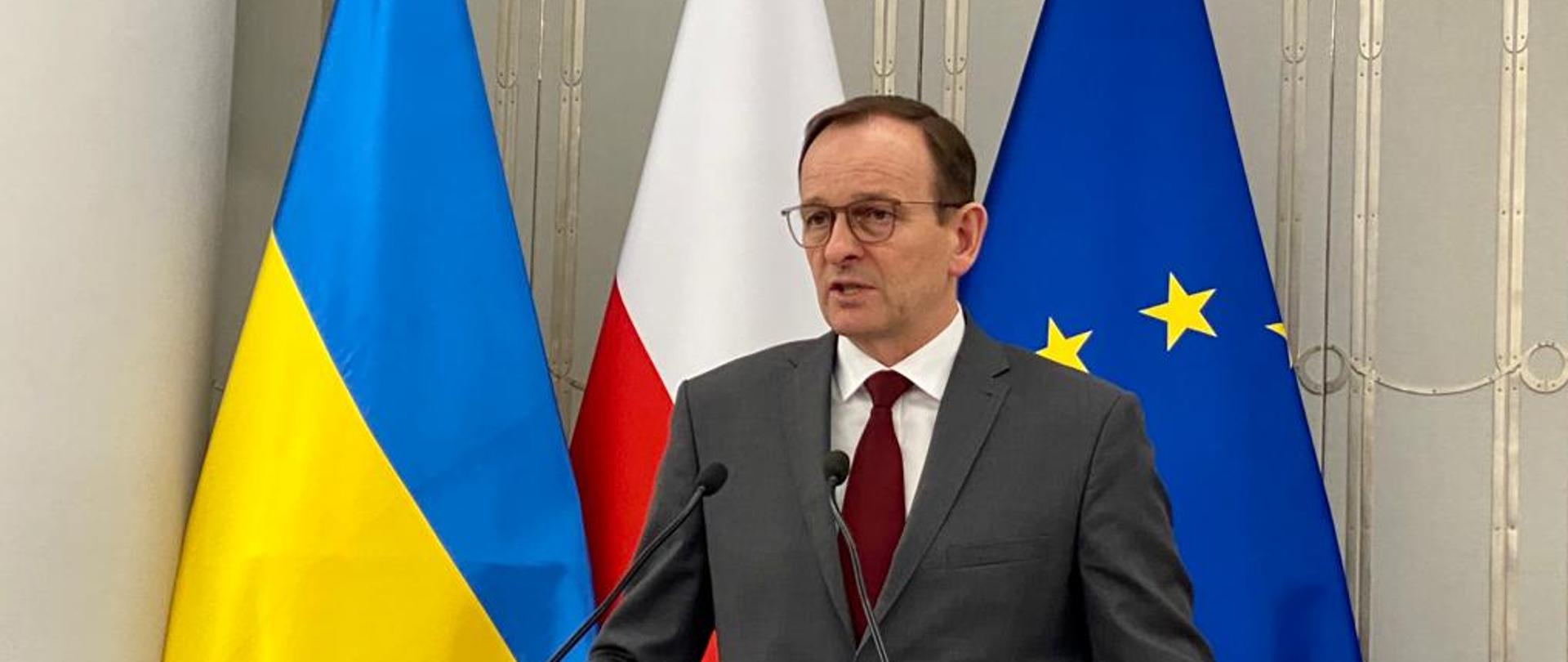 Wiceminister Edward Siarka podczas konferencji Wyzwania współczesnego łowiectwa w Polsce