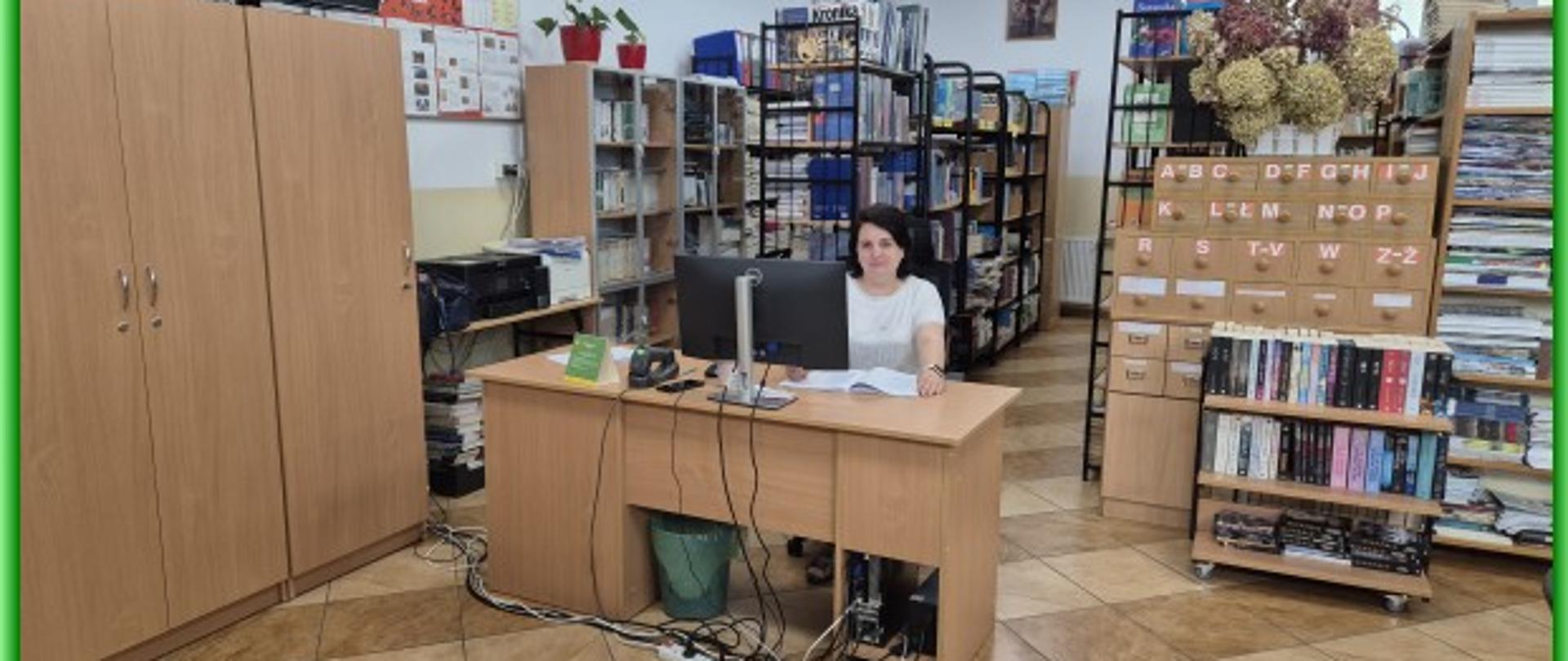 Sadowska Diana bibliotekarka ZSCKR w Potoczku.