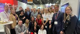 Grupa polskich wystawców na targach BETT.