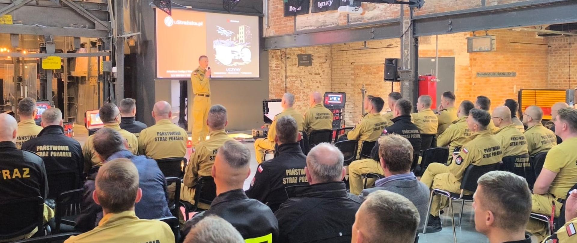 Szkolenie z wykorzystania bezzałogowych statków powietrznych w Państwowej Straży Pożarnej