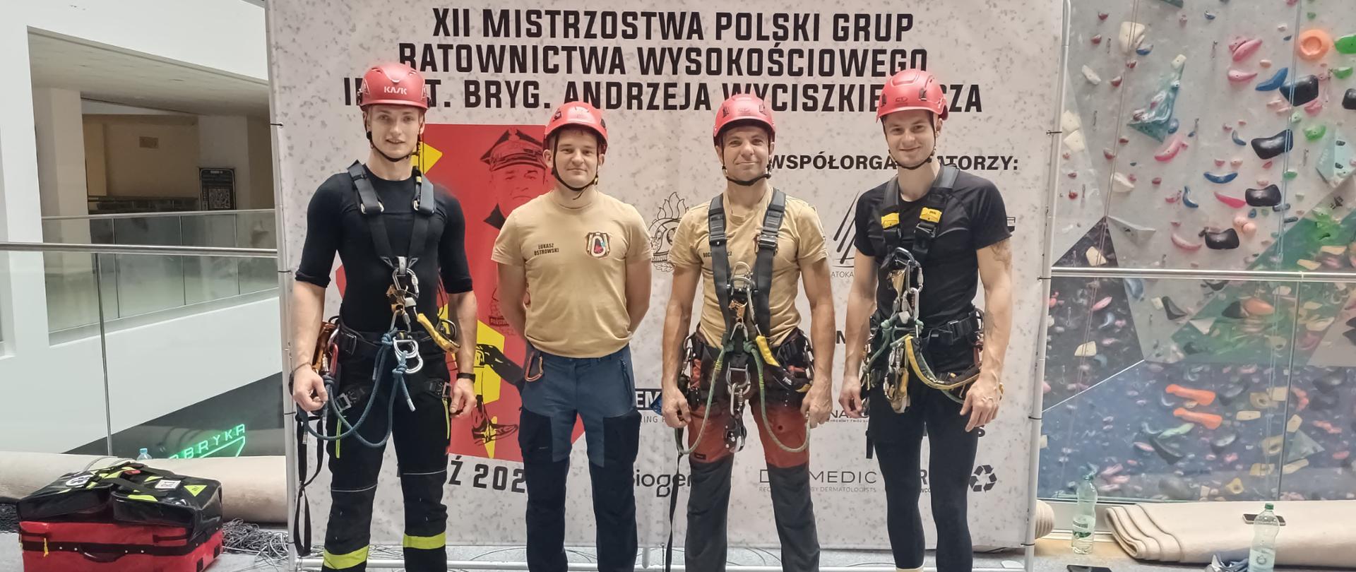 Reprezentacja KW PSP w Białymstoku podczas zawodów