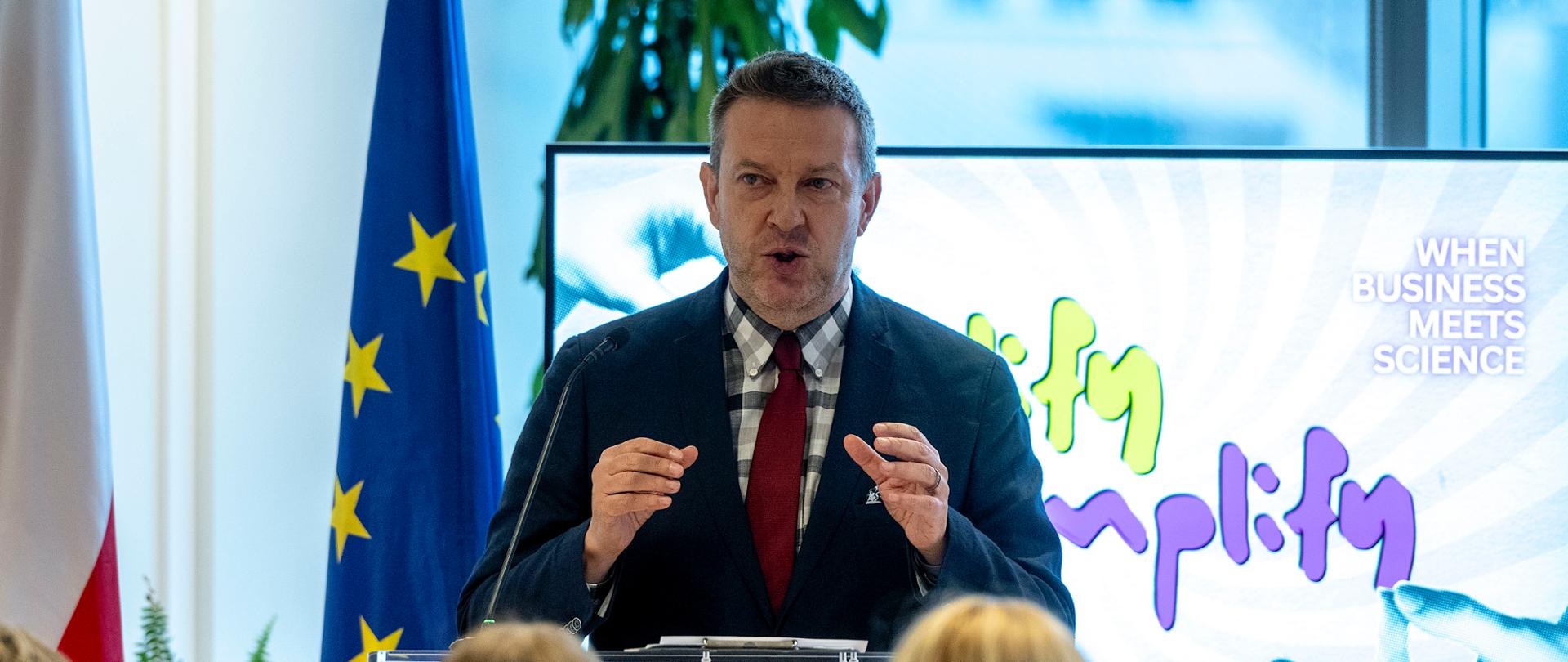 Simplify to Amplify, czyli jak przyspieszyć innowacje, scale-upy oraz drogę od nauki do rynku