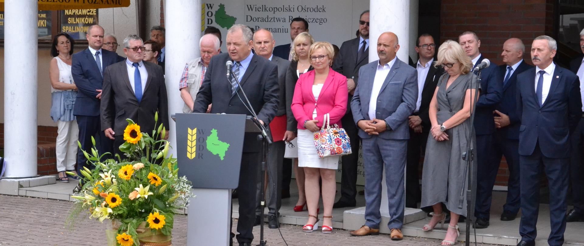 Wiceminister Zarudzki podczas otwarcia targów