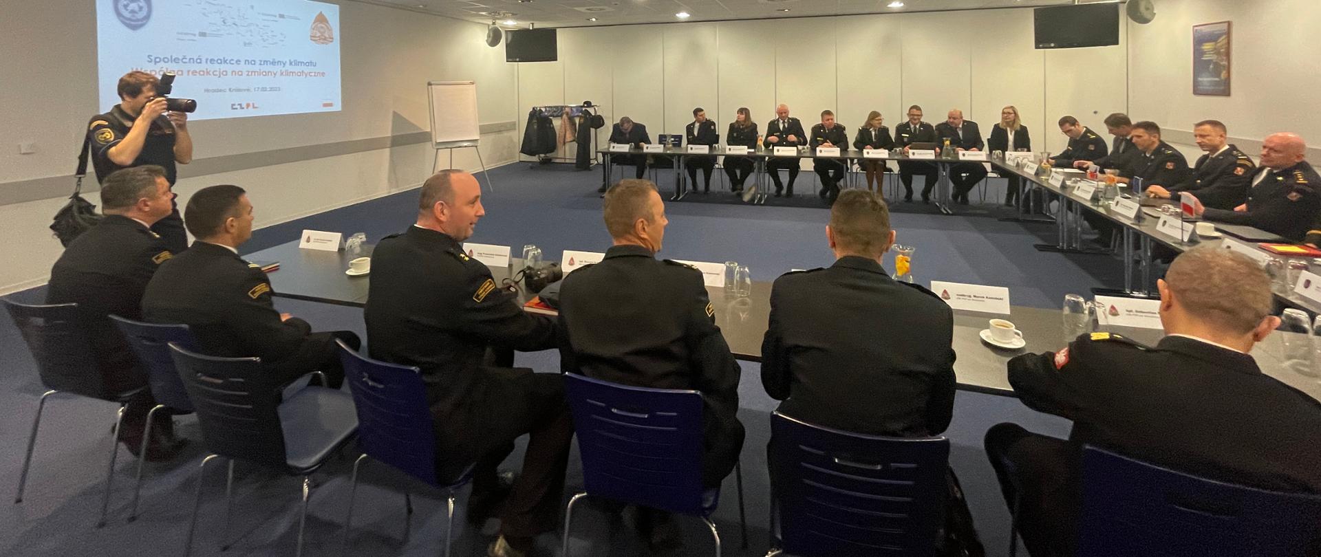 Spotkanie czeskich i polskich strażaków w sprawie programu Interreg Czechy - Polska na lata 2021-2027