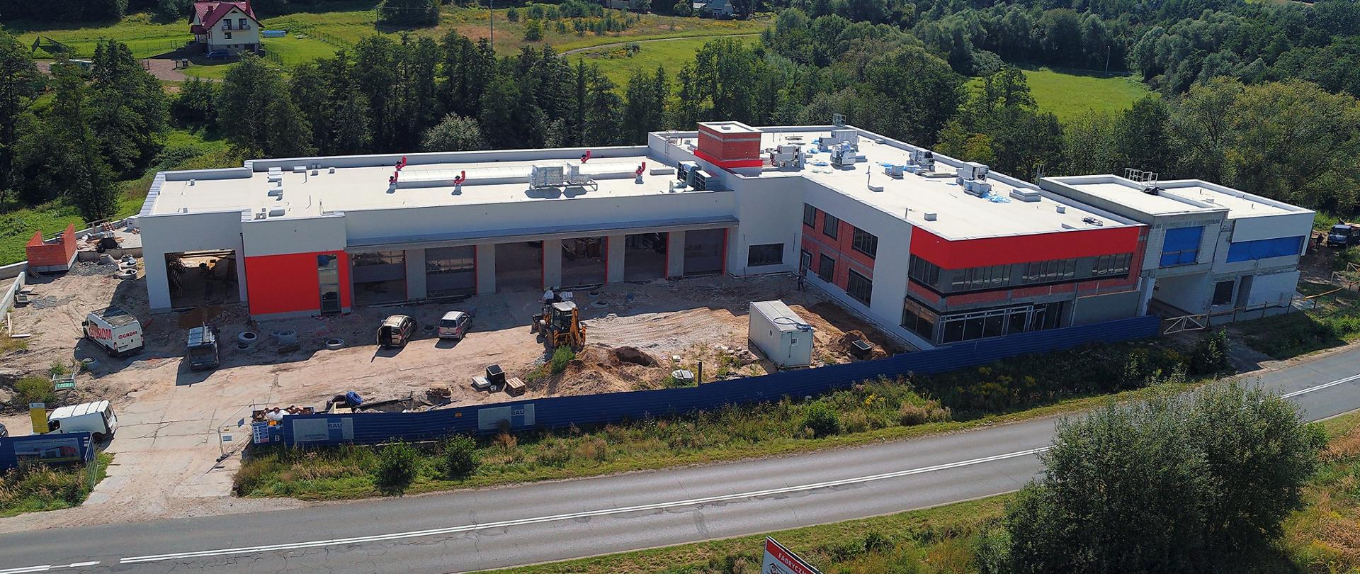 Zdjęcie przedstawia budynek nowo budowanej strażnicy KP PSP w Wieliczce