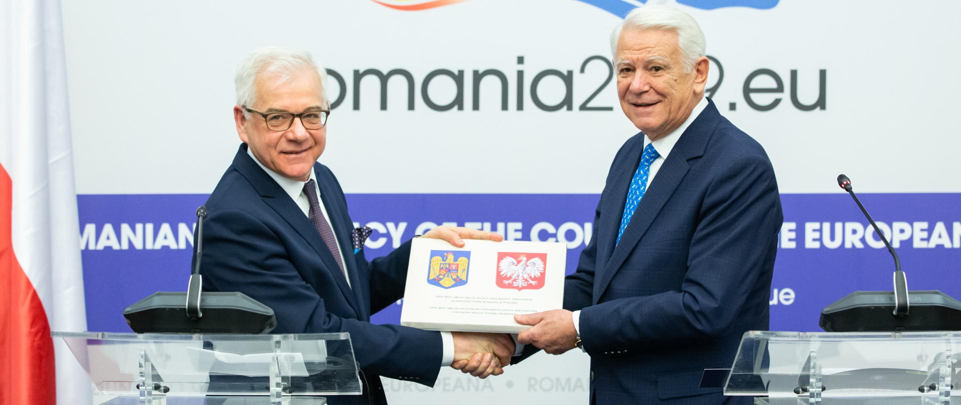 Minister Jacek Czaputowicz visits Romania