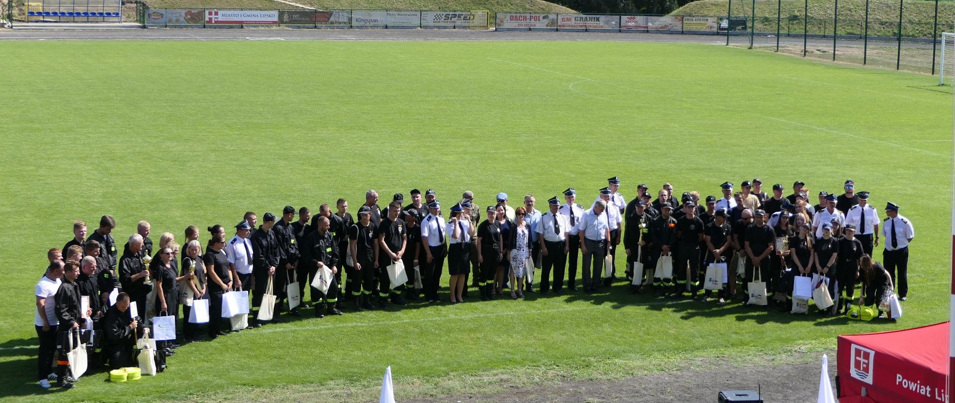 Zdjęcie grupowe z Powiatowe Zawodów Sportowo-Pożarniczych OSP 2022 rok