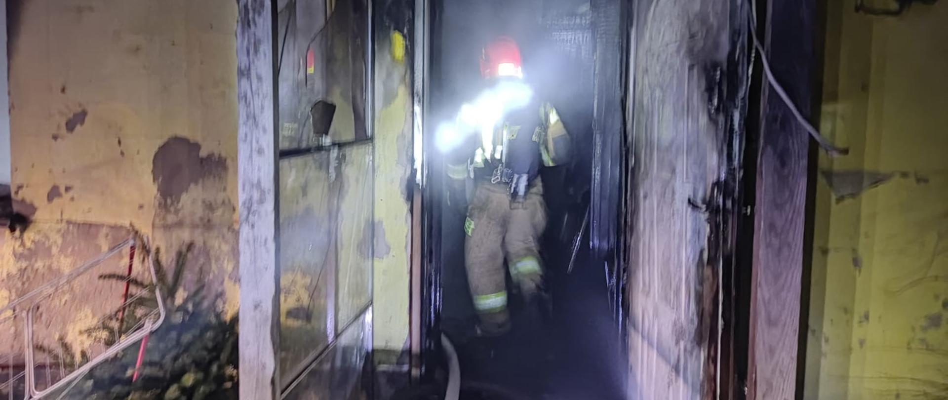 Pożar budynku mieszkalnego przy ul. Kruczej w Ciechanowie