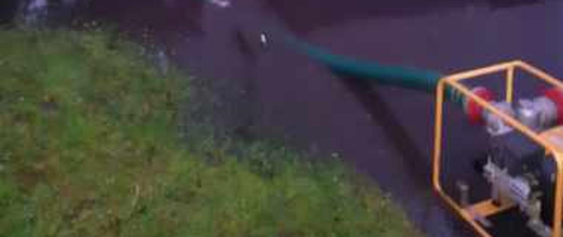 Wypompowywanie wody przy użyciu pomp szlamowych