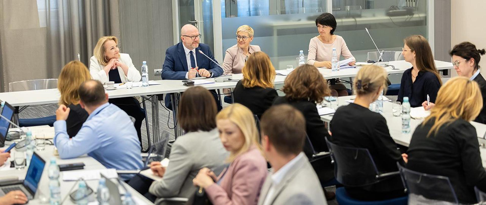 Na zdjęciu widać uczestników spotkania 