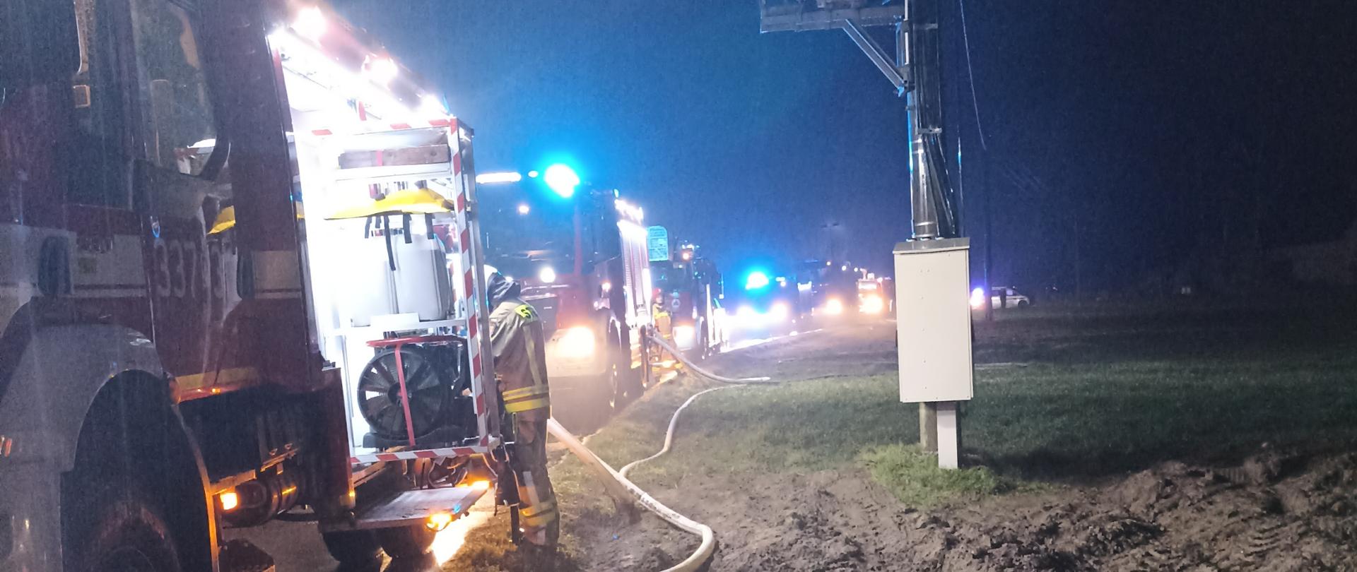 Kolumna pojazdów gaśniczych