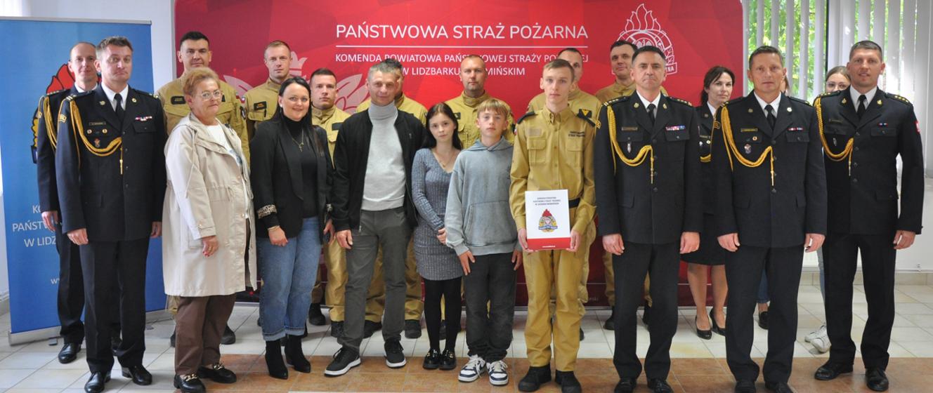 Ślubowanie nowo przyjętego strażaka w KP PSP Lidzbark Warmiński
