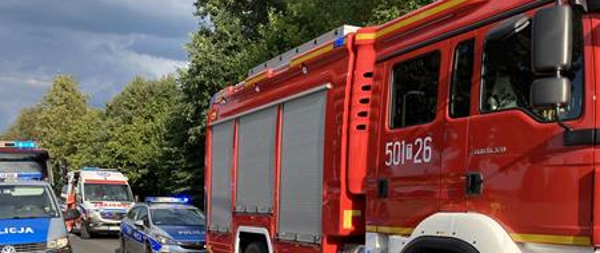 Działania ratownicze podczas wypadku w miejscowości Sielec.