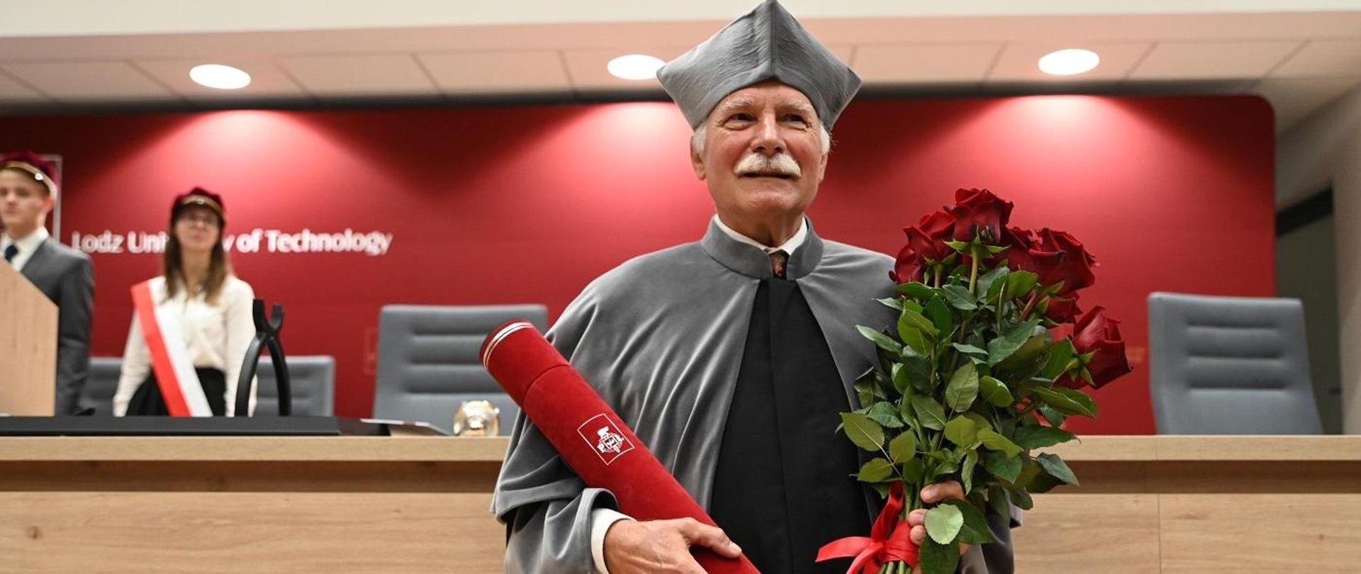 Na zdjęciu prof. Jacek Moll, który otrzymał doktorat honoris causa Politechniki Łódzkiej. 