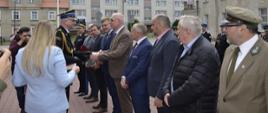 Uroczysty apel z okazji Dnia Strażaka i przekazania samochodów pożarniczych
