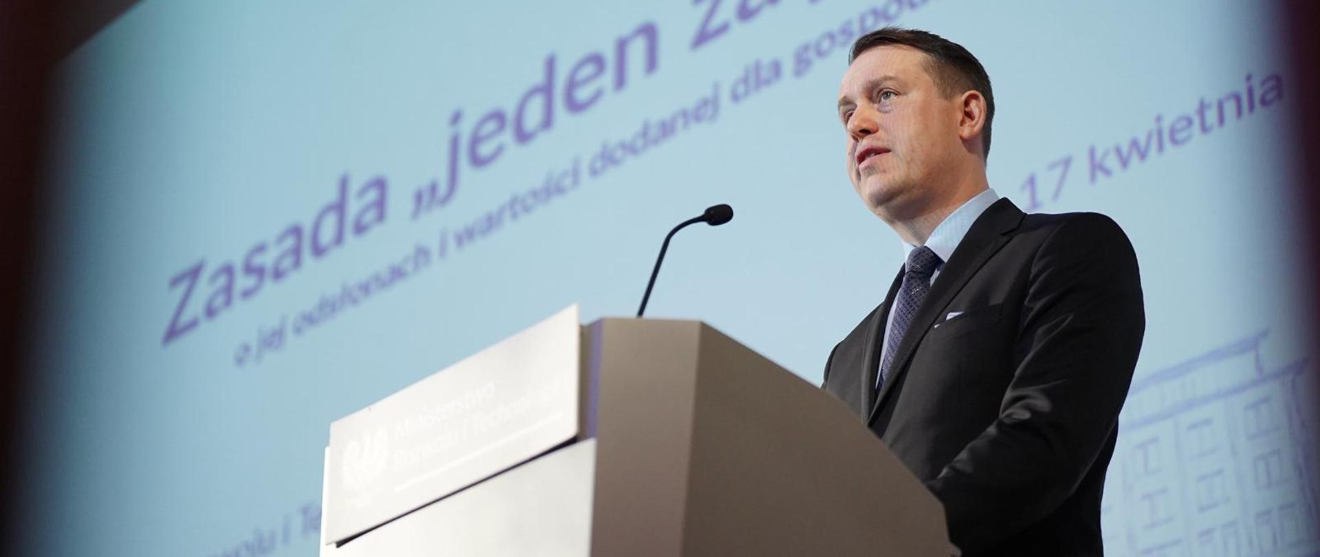 Konferencję otworzył wiceminister Michał Baranowski