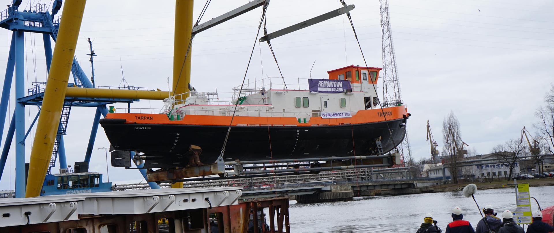 Lodołamacz „Tarpan” zwodowany!