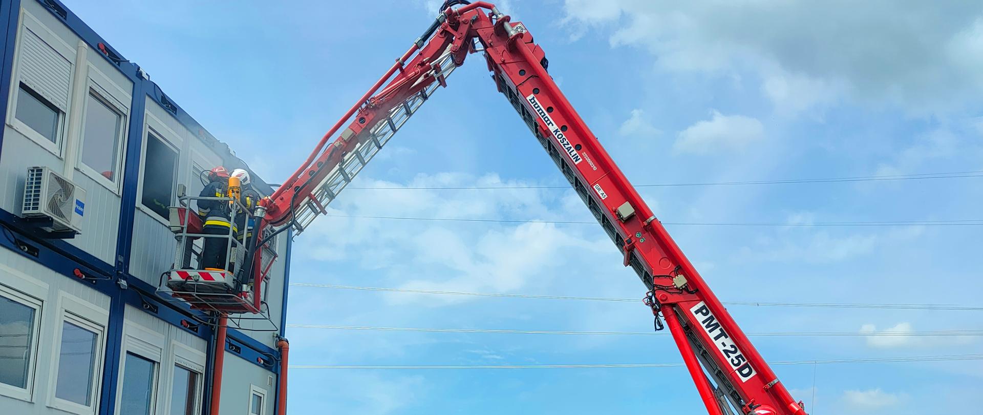 Babica - pożar w budynku administracyjno-biurowym.