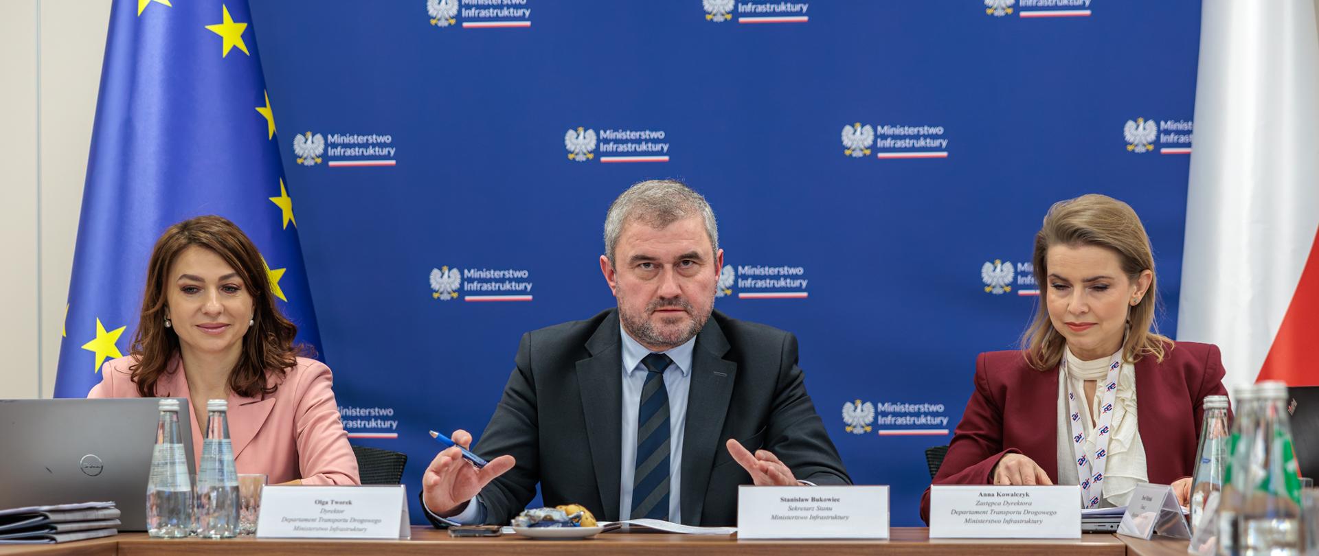 Rozmowy o przyszłości branży transportowej: wiceminister Stanisław Bukowiec o unijnych przepisach dotyczących zabezpieczenia społecznego